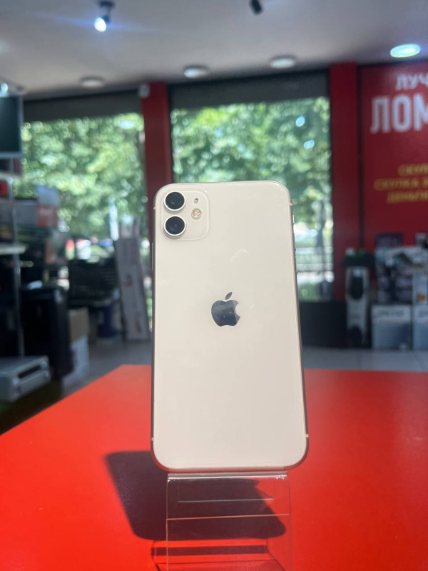 Мобильный телефон Apple iPhone 11