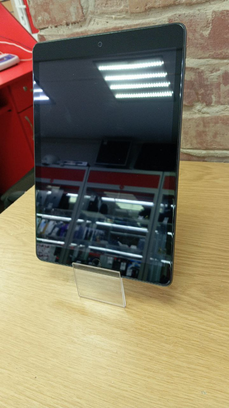 Планшет Apple iPad (9-го поколения) (2021)