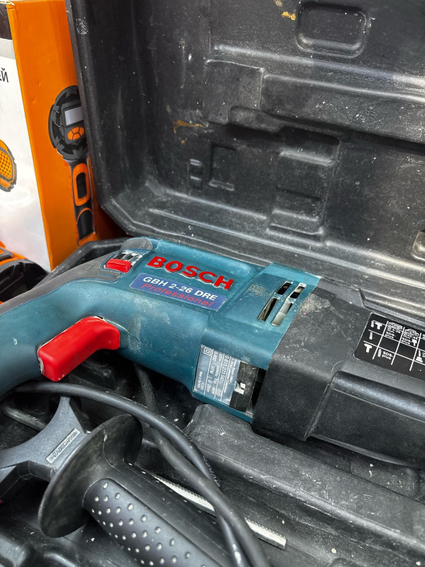 Перфоратор Bosch GBH 2-26 DRE