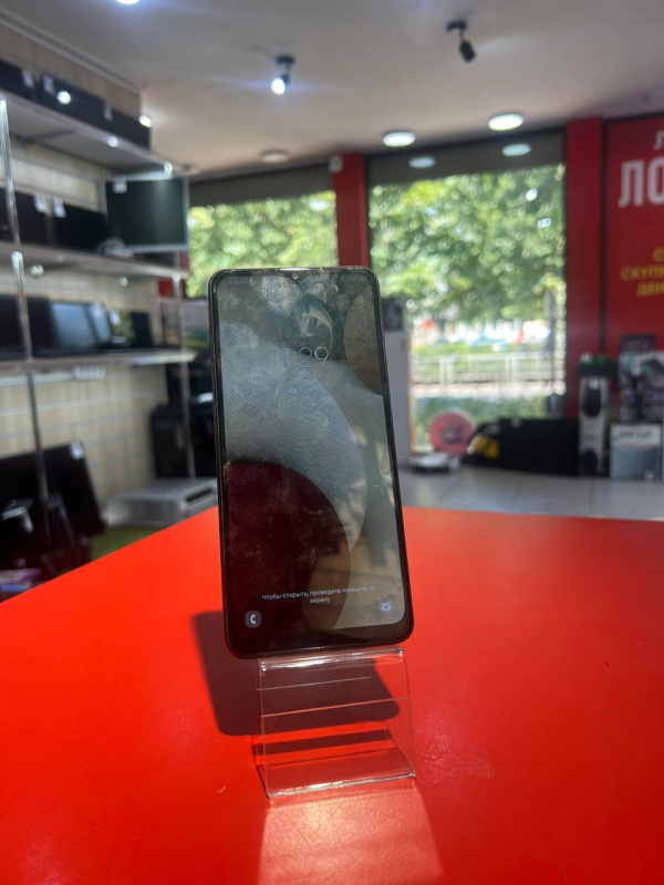 Мобильный телефон Samsung Galaxy A12