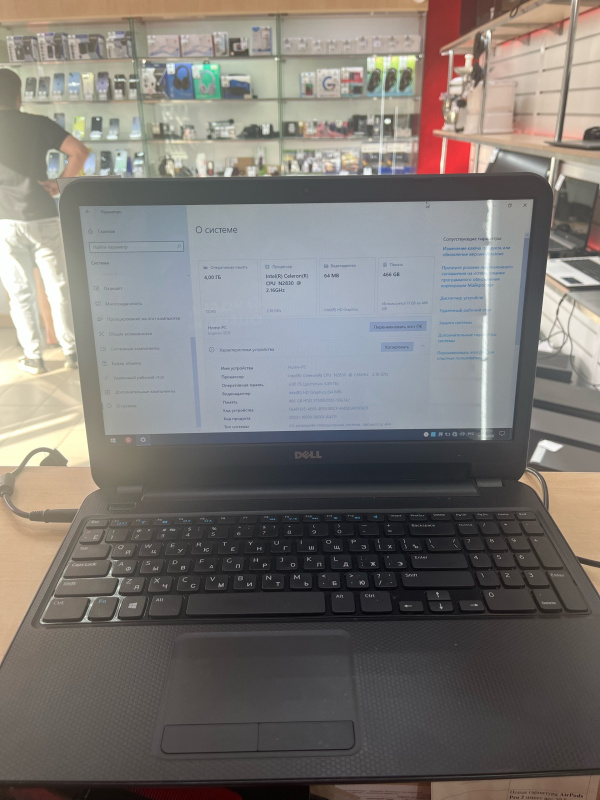 Ноутбук Dell P28L