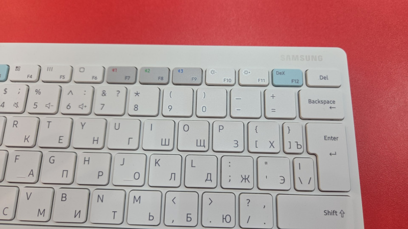 Клавиатура Samsung smart trio500