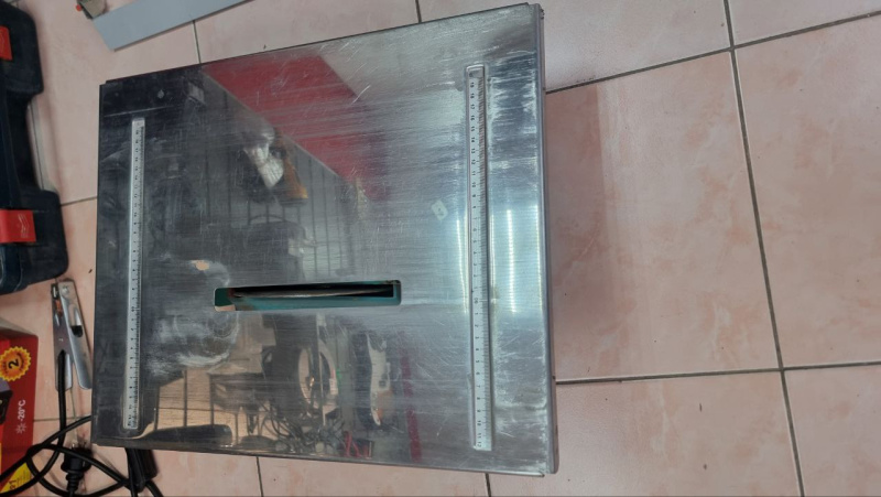 Плиткорез Sturm TC9820L