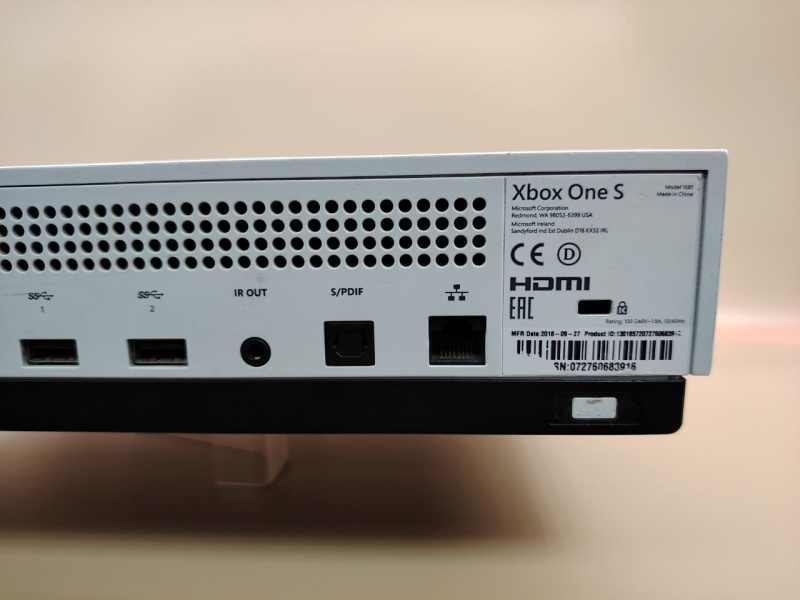 Очки виртуальной реальности Xbox One S 1tb