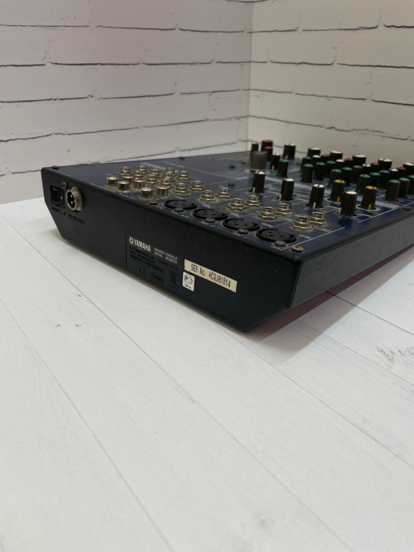 Музыкальный центр Yamaha mg82cx