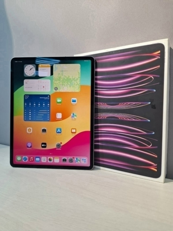 Планшет Apple iPad Pro 12.9 (6-го поколения) (2022)