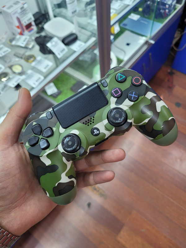 Геймпад  Sony DualShock 4