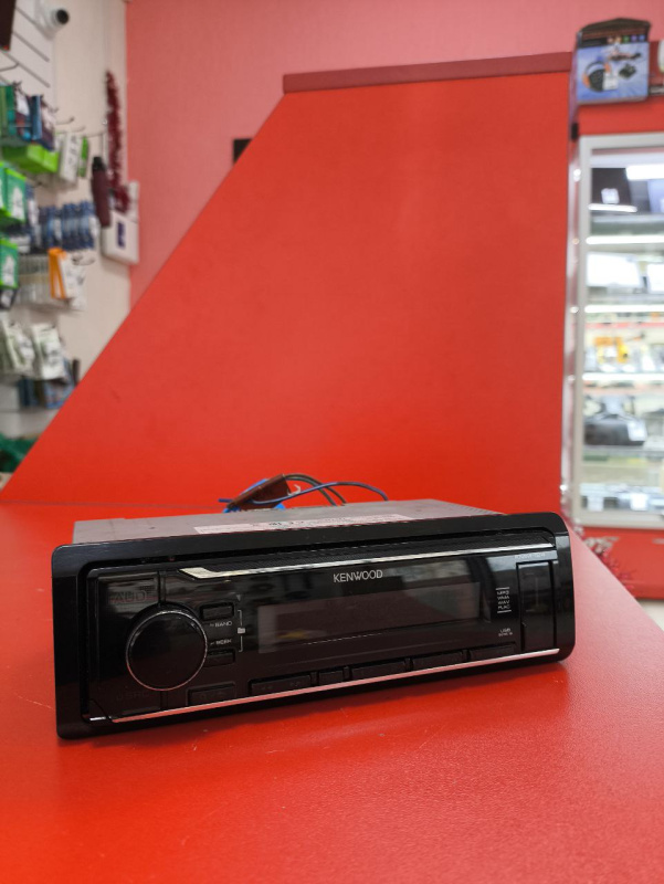 Автомагнитола Kenwood kmm-124