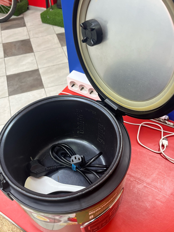 Мультиварка мультиварка Polaris PMC 0509AD