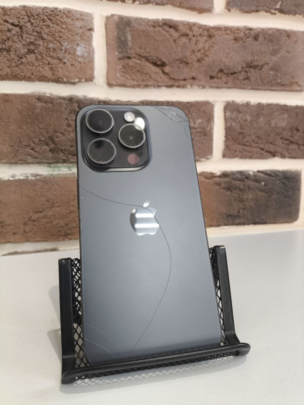 Мобильный телефон Apple iPhone 15 Pro