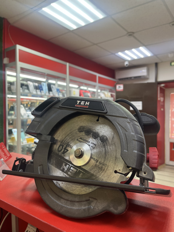 Циркулярная пила TEH tc18515
