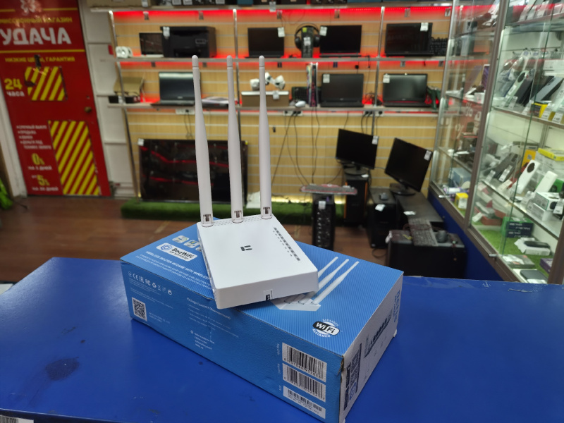 Роутер Netis WF2409E