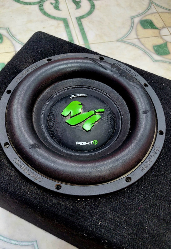 Авто сабвуфер Machete fight 10s
