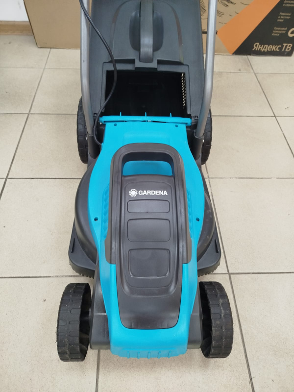 Триммер Gardena powermax 1100/32