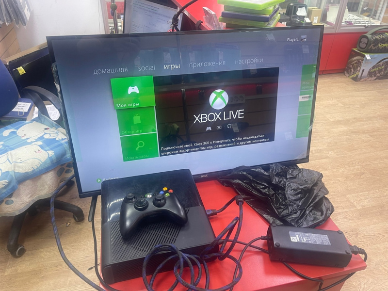 Игровая приставка Xbox 360