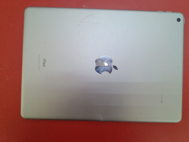 Планшет Apple iPad (9-го поколения) (2021)