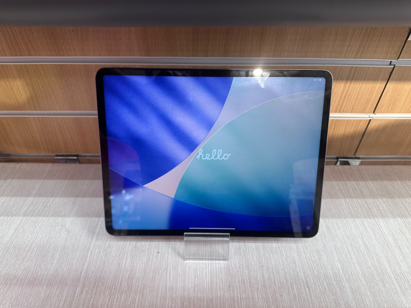 Планшет Apple iPad Pro 12.9 (5-го поколения) (2021)