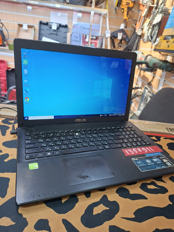 Ноутбук ASUS X552M