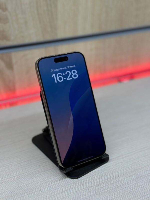 Мобильный телефон Apple iPhone 15 Pro