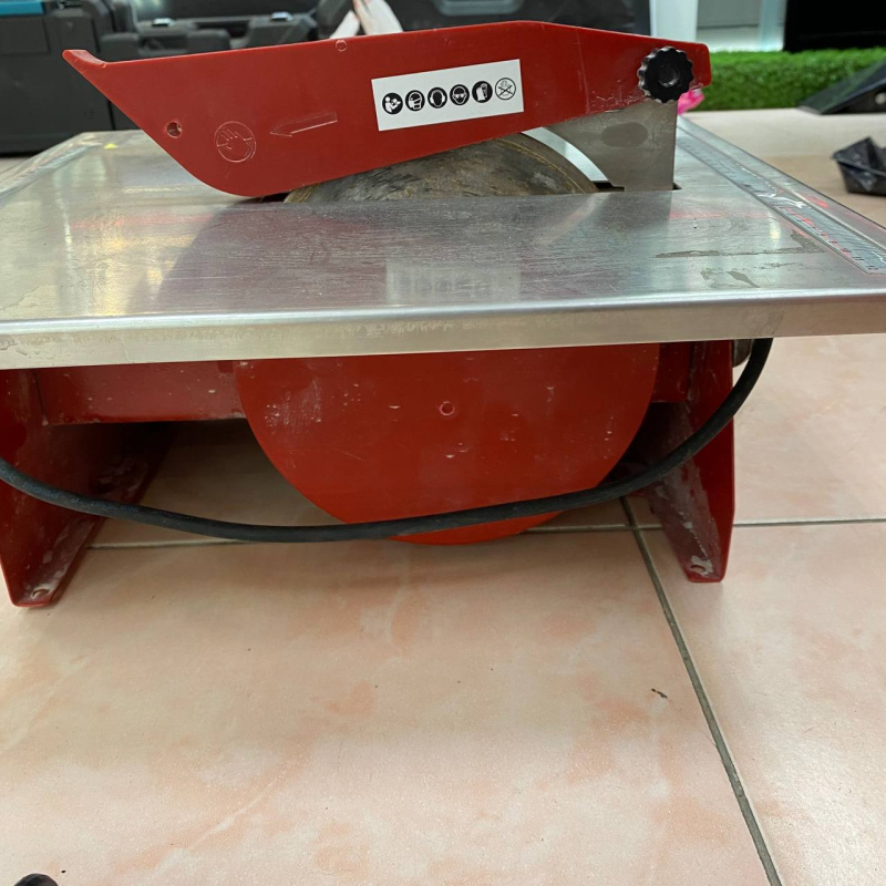 Плиткорез  0