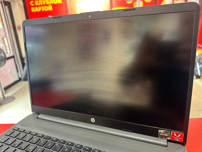 Ноутбук HP 15s-eq0039ur